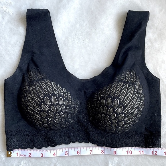 NWT: Comfort Form, Wireless Bra! - Picture 3 of 4